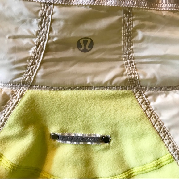 Lululemon Run Bundle Up Jacket - Picture 5 of 8